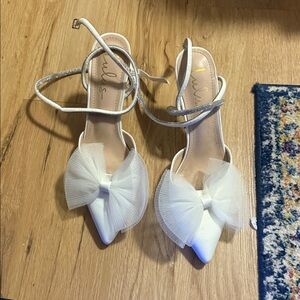 Lulu's White Bow Heels with Silver Straps